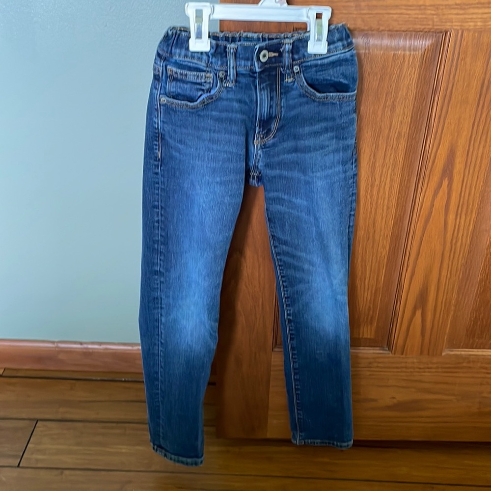 Old navy boys size 8 slim jeans with adjustable waist.